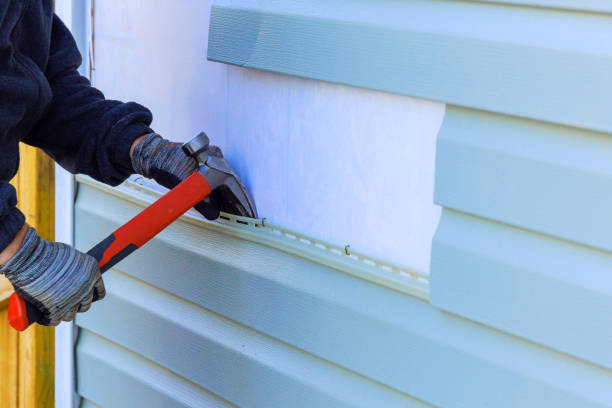 Reliable Storm Damage Siding Repair contractor in Springfield, FL by Squared Siding